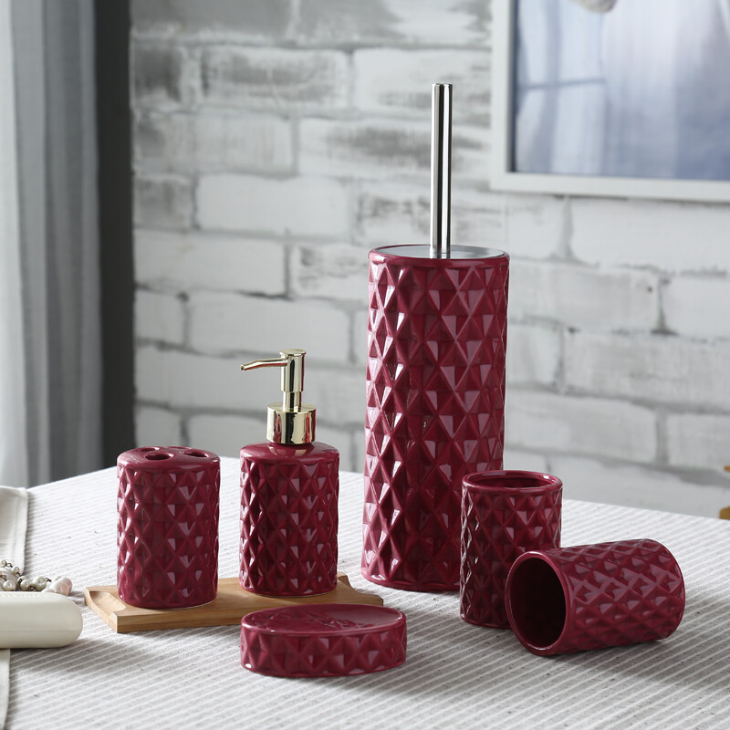 歐式衛(wèi)浴五件套陶瓷簡約創(chuàng)意動(dòng)物浴室用品牙杯漱口杯新婚洗漱套裝 紅色五件套不含馬桶刷